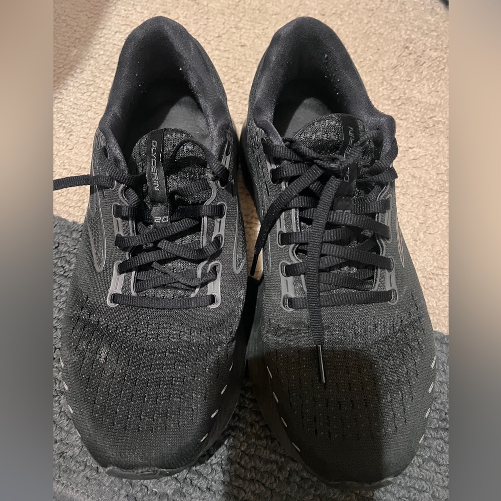 Brooks Men's Black Athletic Shoes